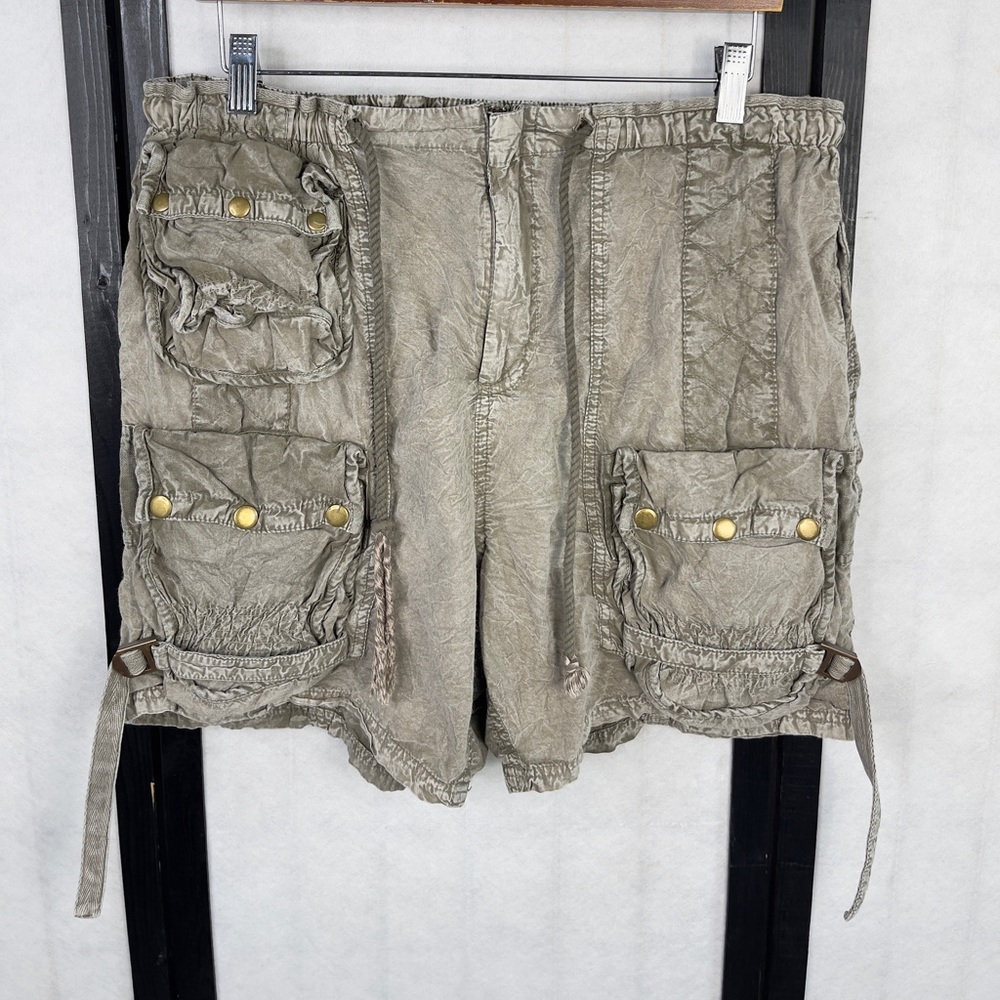 Free People Men's Beige Cargo Shorts